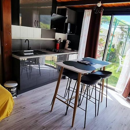 Bungalow Des Pensees Piscine Chauffee 28° 圣丹尼斯 外观 照片